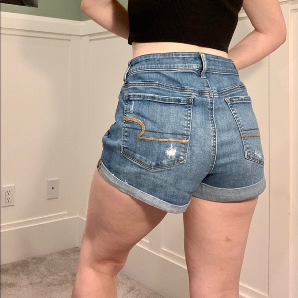 AMERICAN EAGLE denim shorts💙 - Picture 2 of 5